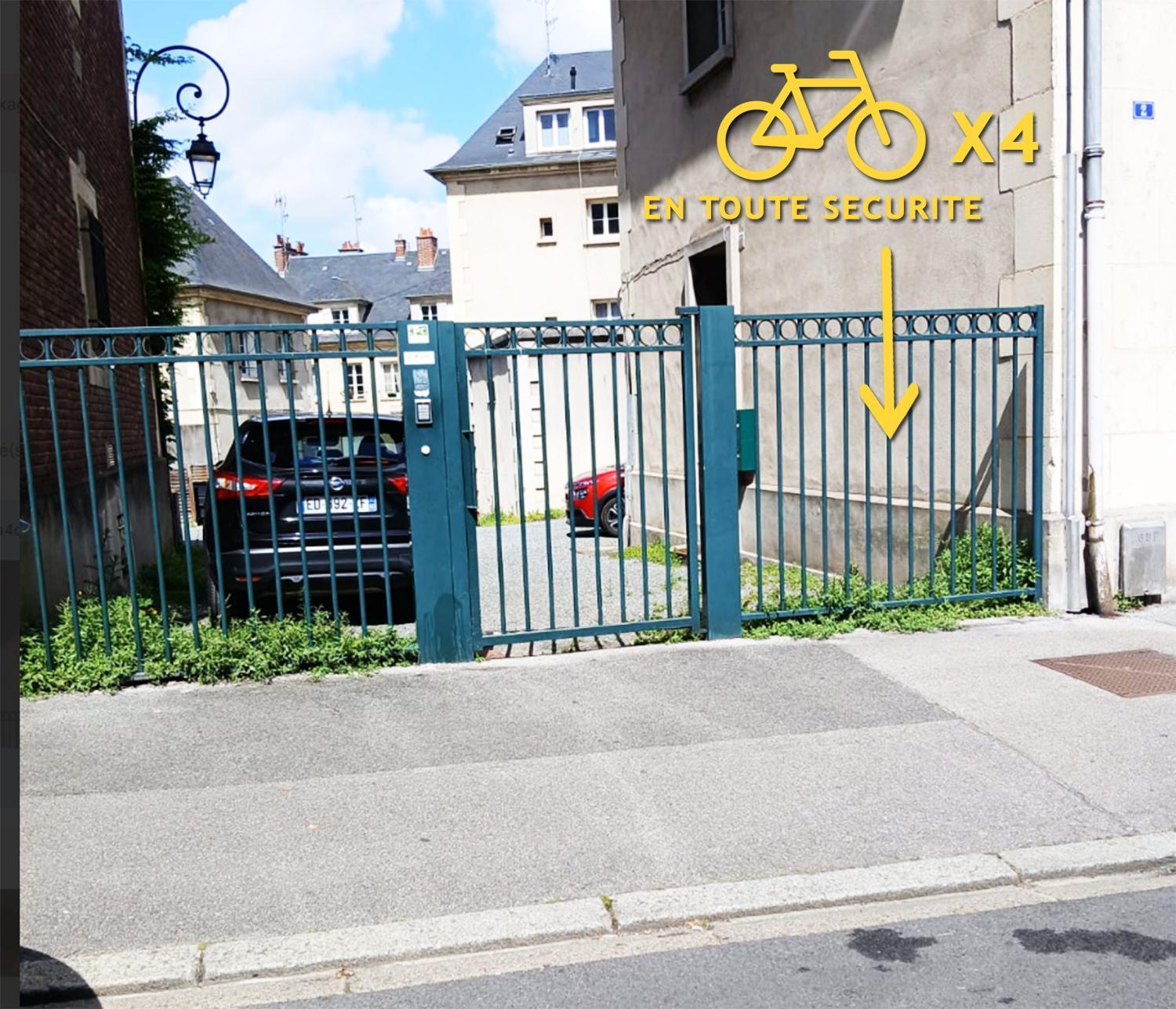 Le Cocon De La Tour -Vip-Compiegne-Hyper Centre Lejlighed Eksteriør billede